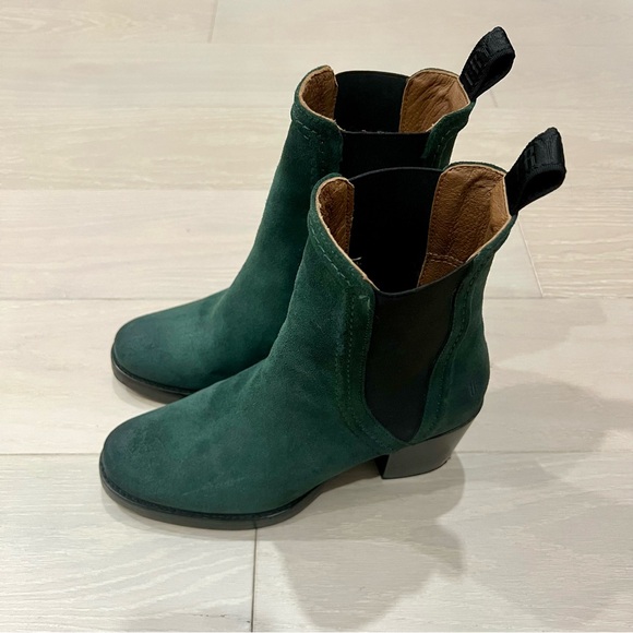 Frye Jean Chelsea Boots - Picture 6 of 14